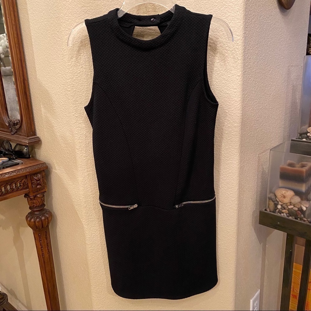 FOREVER 21 Black Sleeveless Dress Size Small